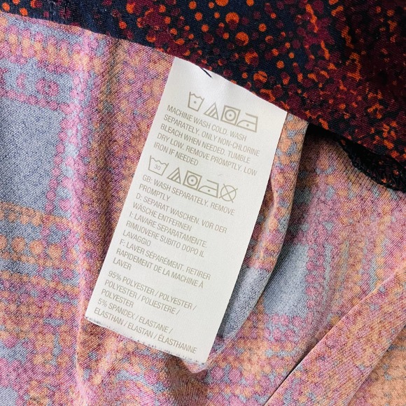 Susan Graver Liquid knit Orange and blue Buttondown top size 3X - Picture 8 of 10